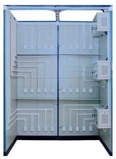  HY-B2型弱電井中垂直工作區(qū)實訓(xùn)裝置